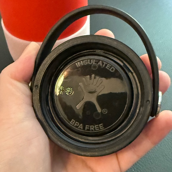 Red Hydro Flask - 32 oz with white glitter boot, paracord handle, and sipper - Picture 4 of 8